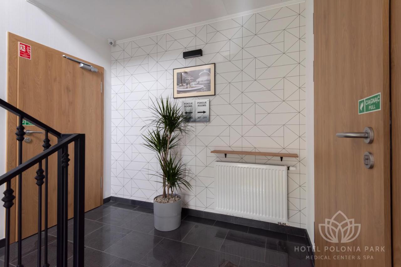 Hotel Polonia Park Medical Center & Spa บุสโก-สดรูย ภายนอก รูปภาพ
